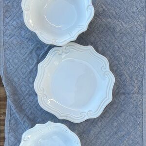 Vietri Incanto three pc set. Nwts.